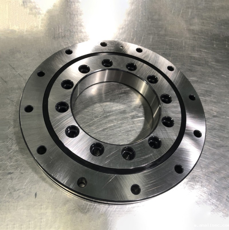 交叉圆柱滚子轴承的结构类型及特点